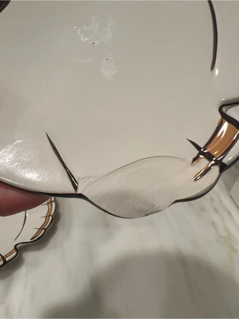 Pottery Barn 4 Dessert plates
